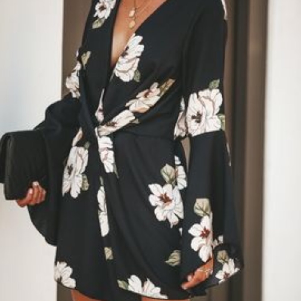 Vici bell sleeve romper